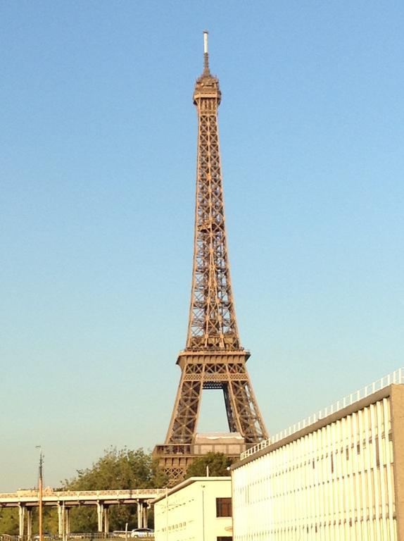 Hotel Peniche Tour Eiffel Paris Zimmer foto